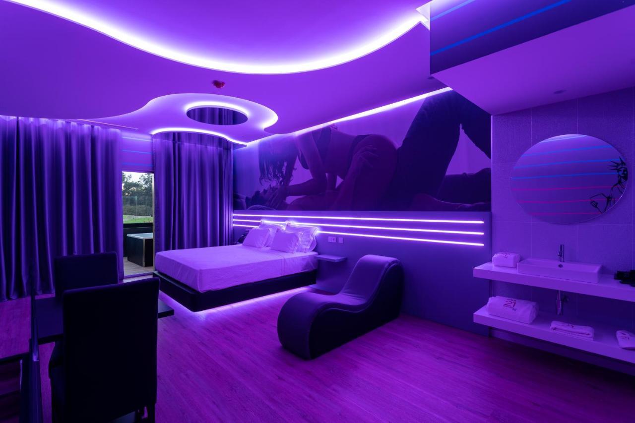 Motel Twentyone Ґондомар Екстер'єр фото