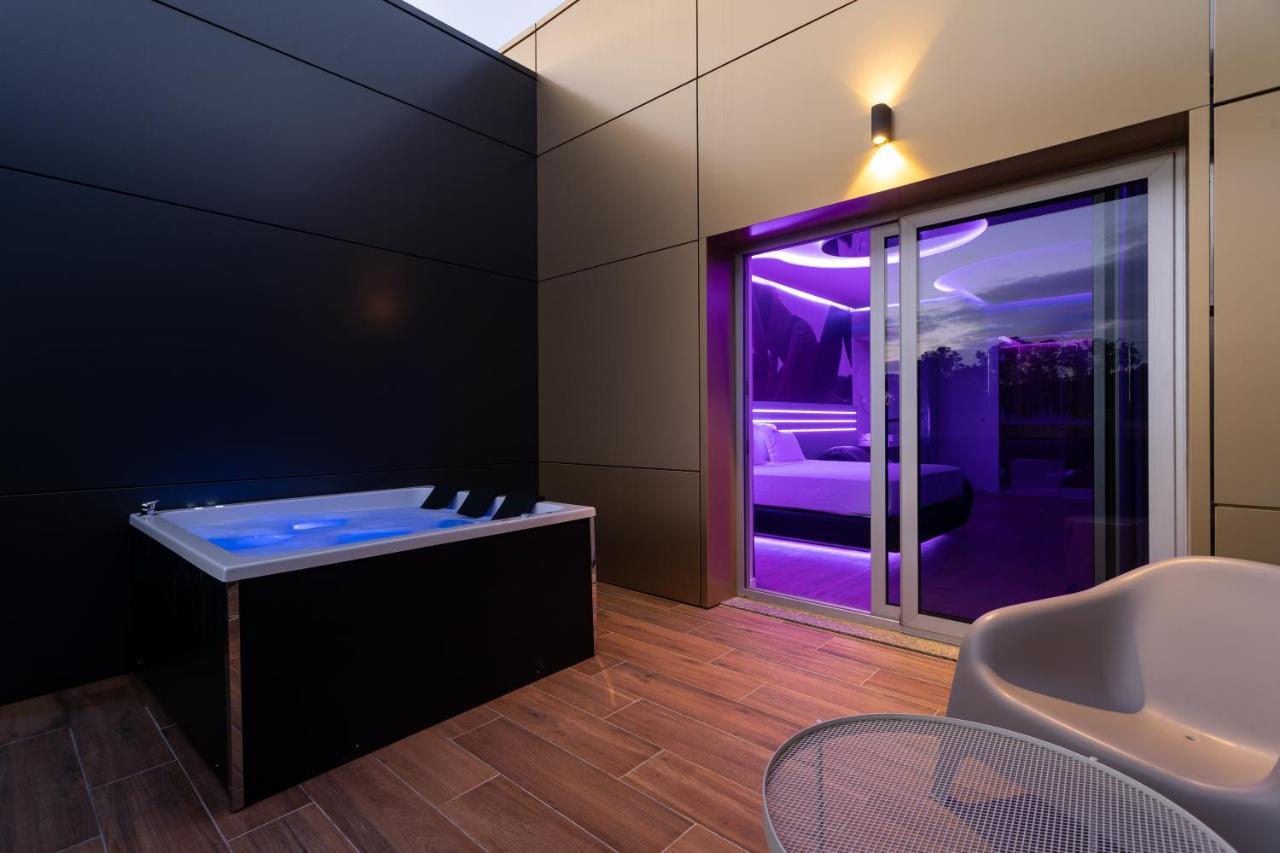 Motel Twentyone Ґондомар Екстер'єр фото